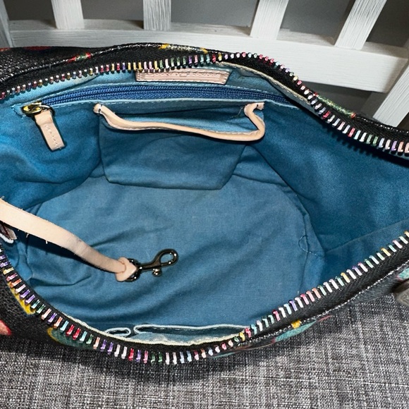 Vintage Dooney & Bourke Y2K Crayon Hearts Satchel Bag rainbow 🌈 zipper - Picture 11 of 15